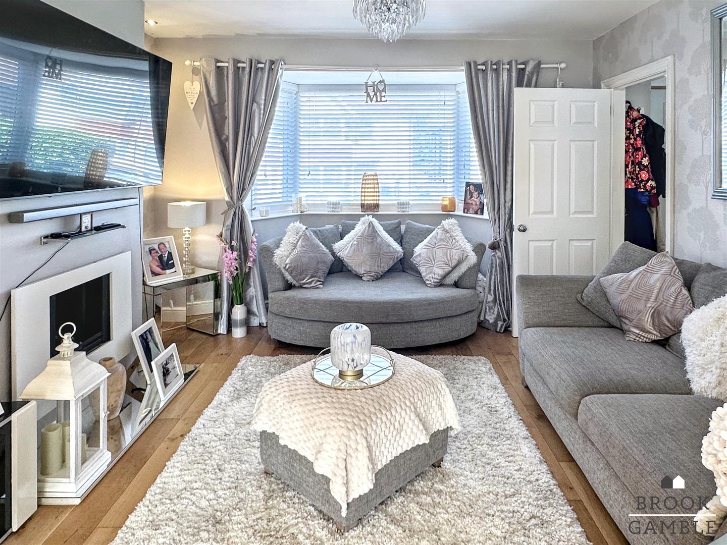 3 Bedroom House. Downs Avenue in Eastbourne, East Sussex 22